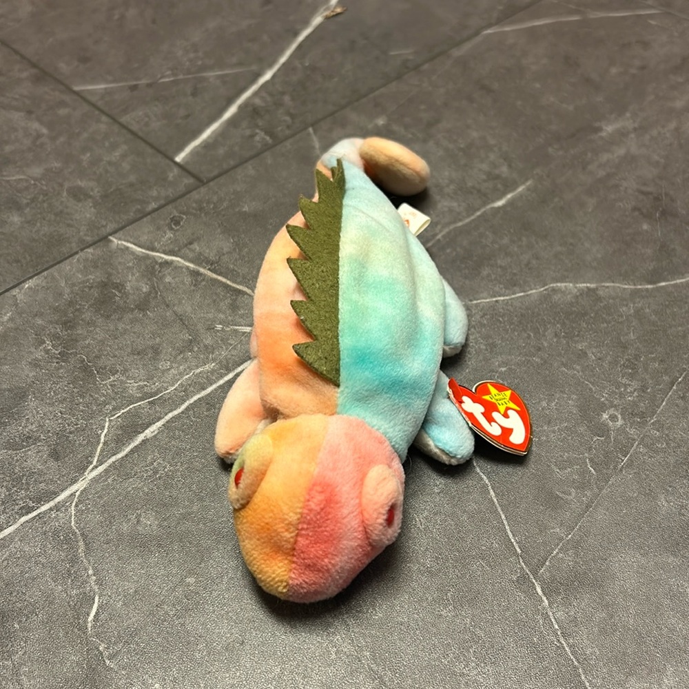 Ty Iggy beanie baby
